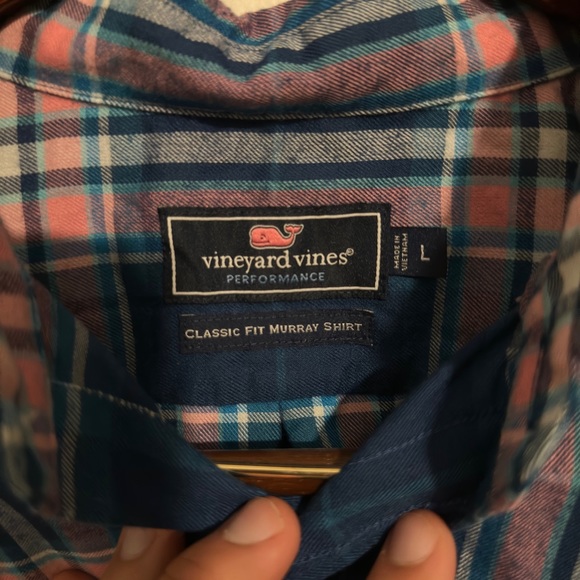 Vineyard Vines, Classic Murray Shirt, Large - Picture 3 of 3